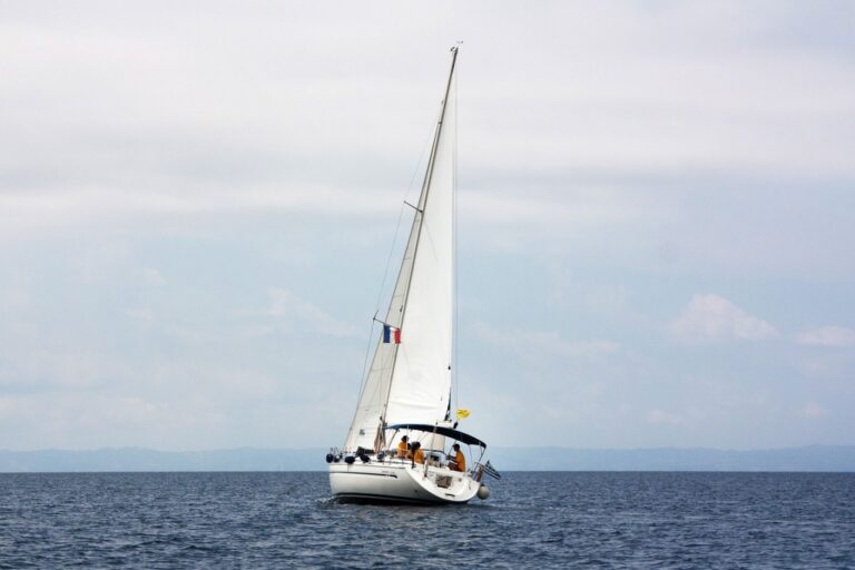 Bavaria 38 cruiser (1)