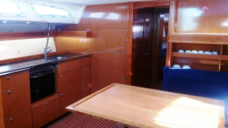 Bavaria 47 (2)