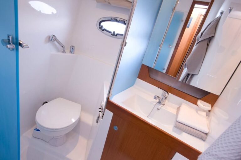 Beneteau Antares 10 (4)