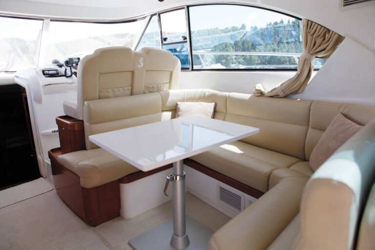 Beneteau Antares 12 (3)