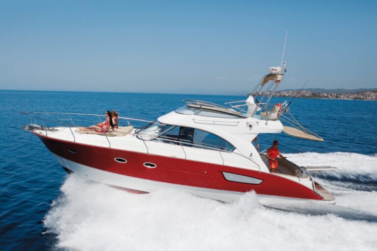 Beneteau Antares 12 (9)