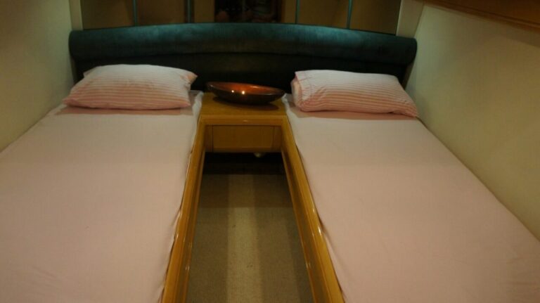 Fairline Squadron 52 (15)