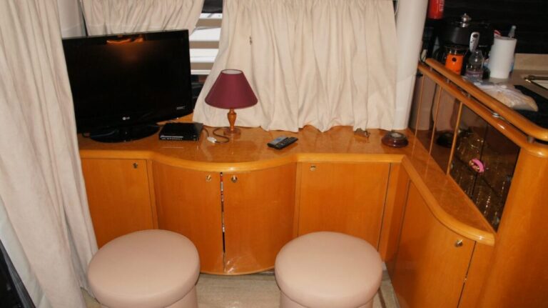 Fairline Squadron 52 (18)