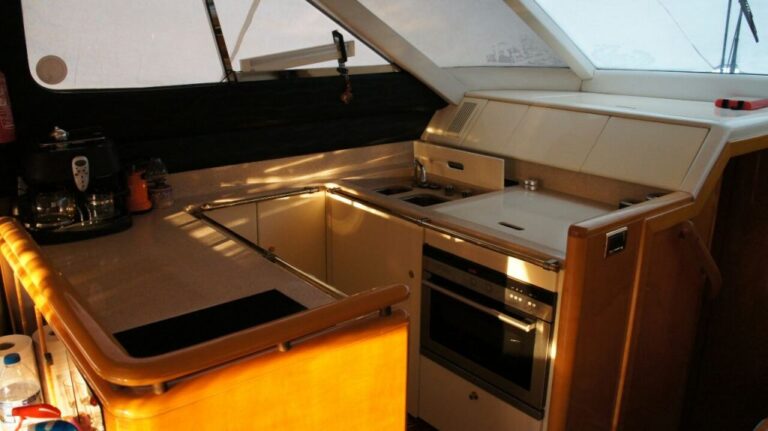 Fairline Squadron 52 (19)