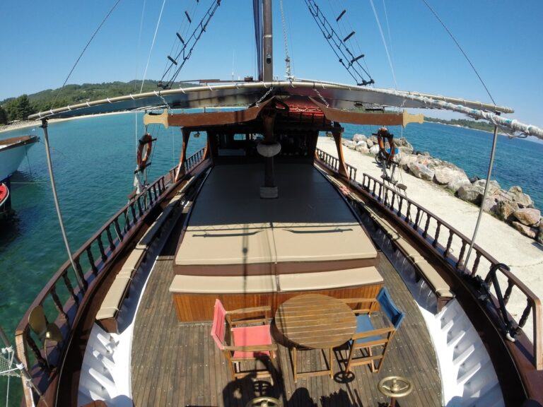 Pirate-Wooden-Ship-6