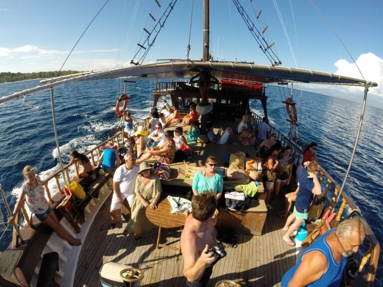 Pirate-Wooden-Ship-7