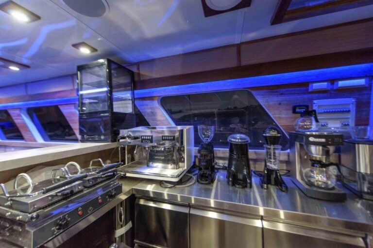 Touristic Boat Halkidiki (10)