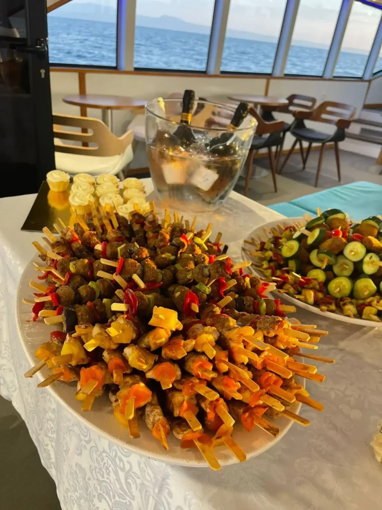 Glass Bottom Motor Yacht 150 Guests (16)