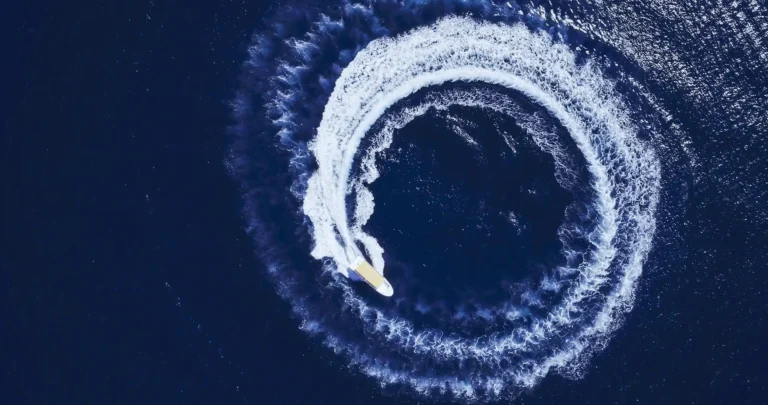 mercan stark 45 ft 25 guests 11