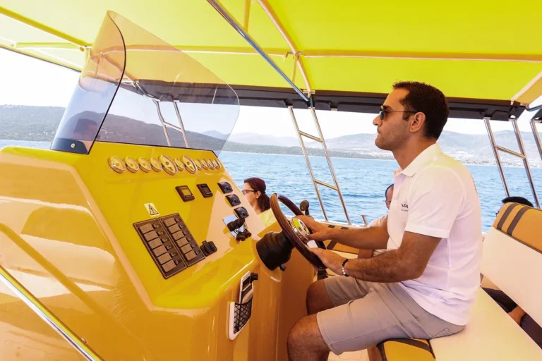 mercan stark 45 ft 25 guests 4