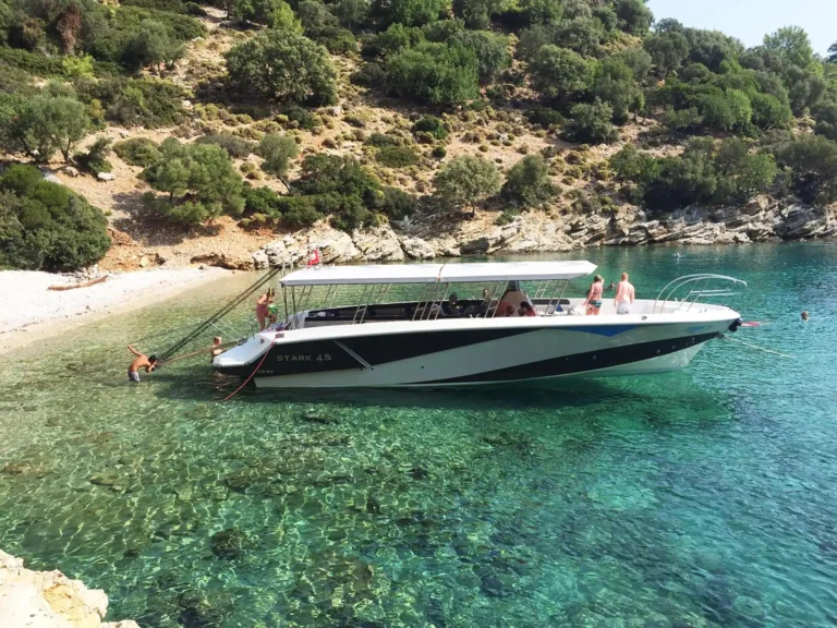 mercan stark 45 ft 25 guests