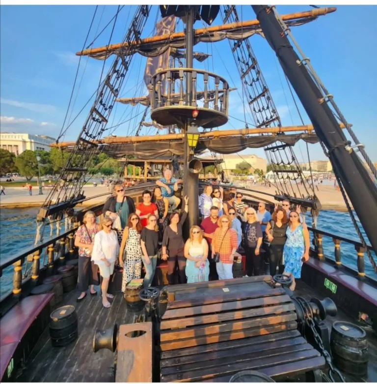 wooden piraten θεσσαλονικη 150 guests 11