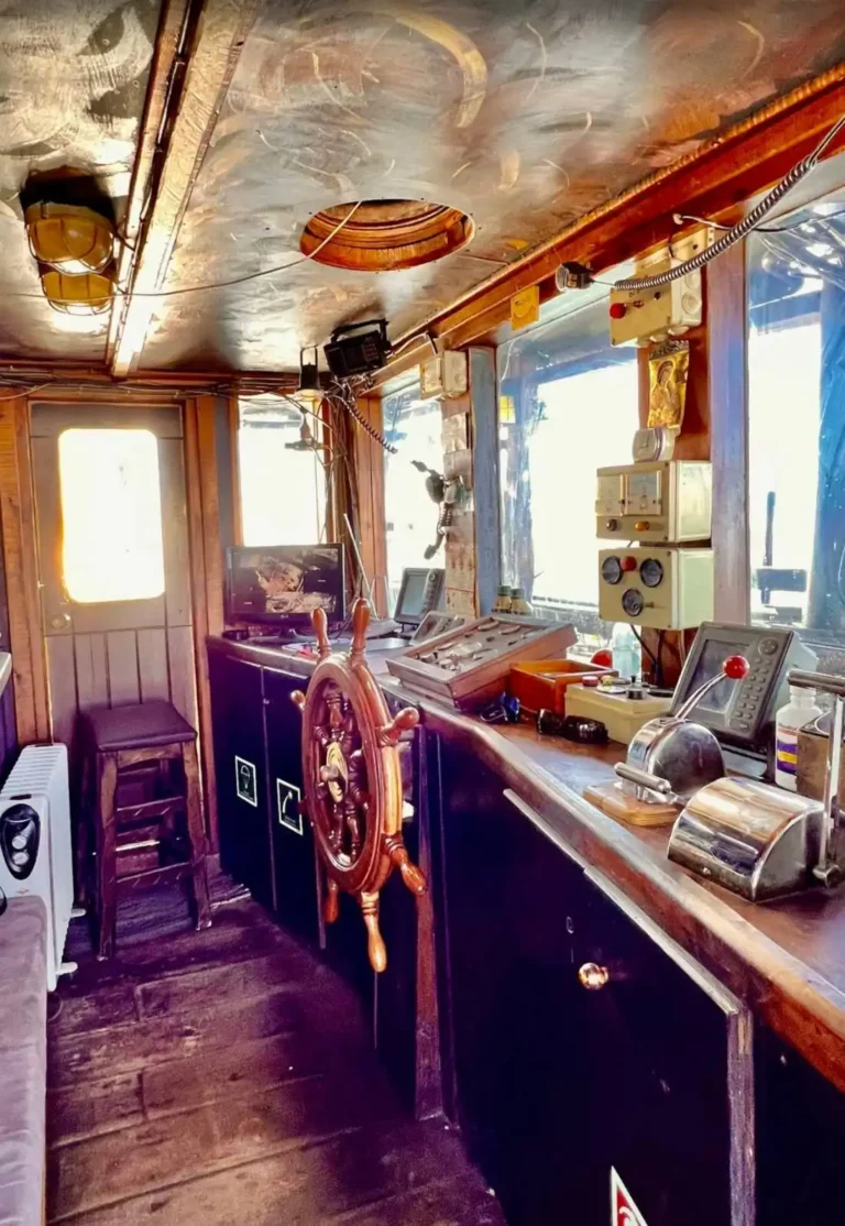 wooden piraten θεσσαλονικη 150 guests 2