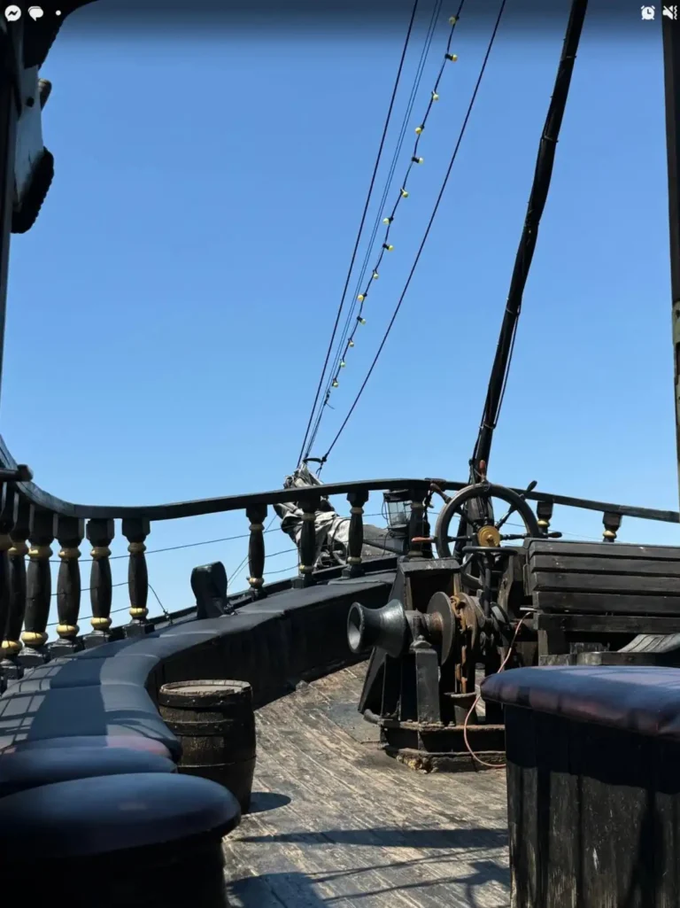 wooden piraten θεσσαλονικη 150 guests 3