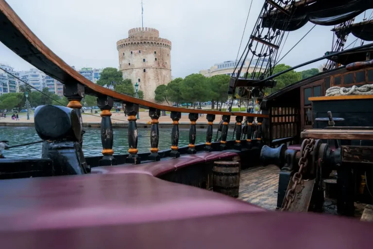 wooden piraten θεσσαλονικη 150 guests 5