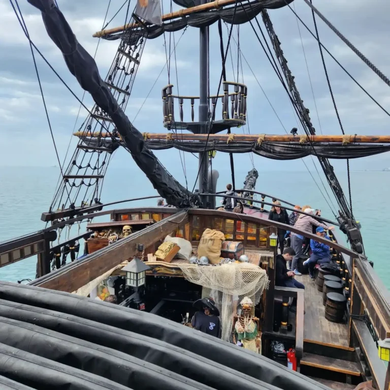 wooden παραδοσιακο 150 guests thessaloniki 2ND DECK FLOOR_1