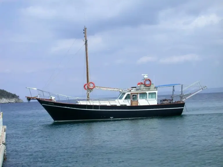 ΞΥΛΙΝΟ 15 ΜΕΤΡΑ 4 guests 40